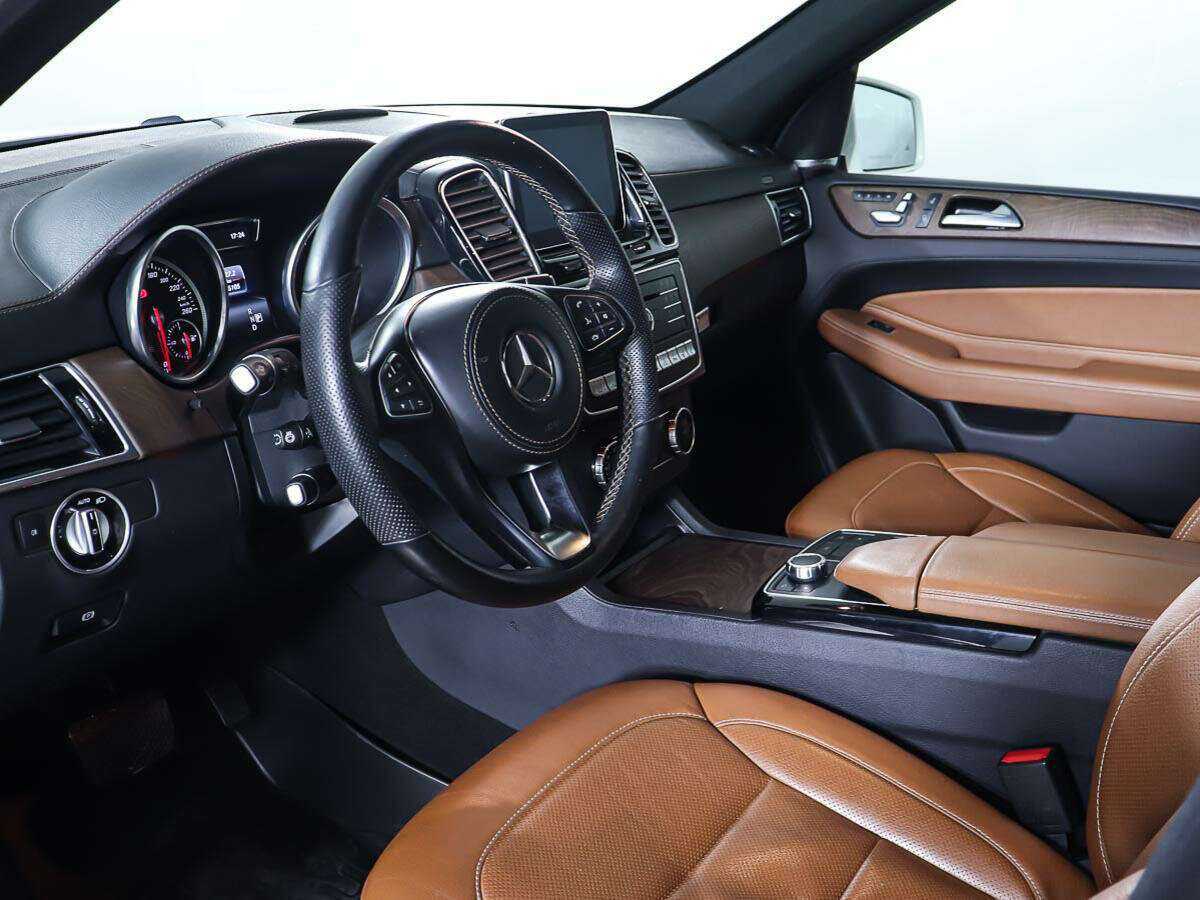 Купить Mercedes-Benz GLE с пробегом. Фото: #12