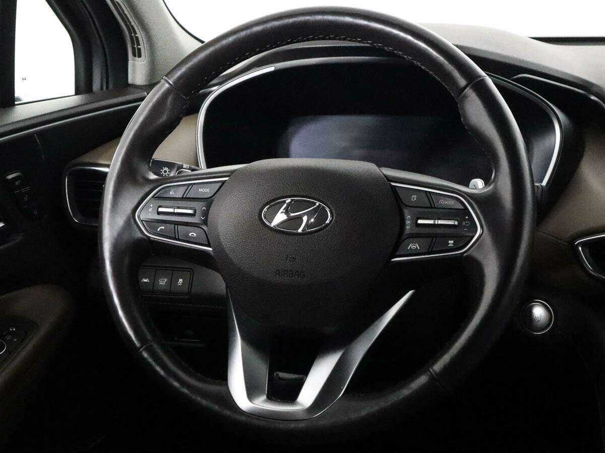 Купить Hyundai Santa Fe с пробегом. Фото: #11