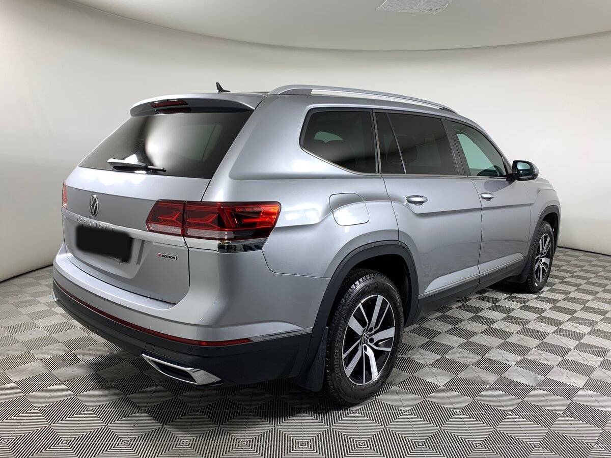Купить Volkswagen Teramont с пробегом. Фото: #4