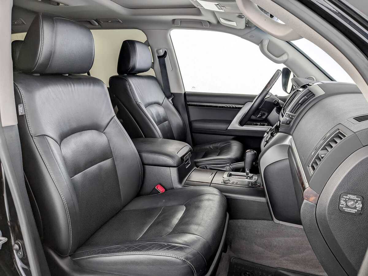 Купить Toyota Land Cruiser с пробегом. Фото: #23