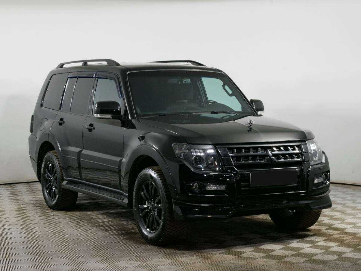 Купить Mitsubishi Pajero с пробегом. Фото: #2