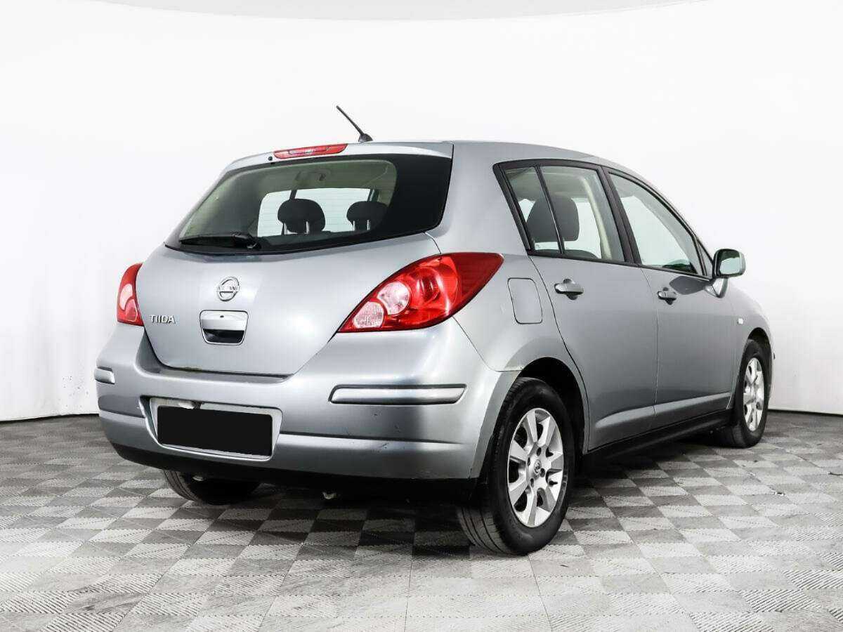 Купить Nissan Tiida с пробегом. Фото: #3