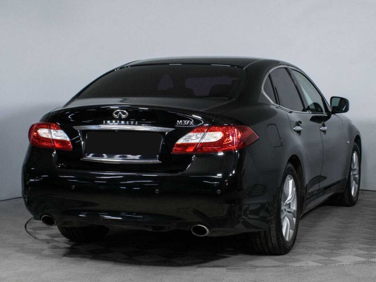 Купить Infiniti M с пробегом. Фото: #4