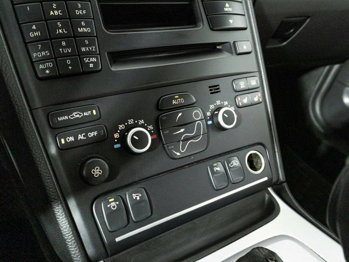 Купить Volvo XC90 с пробегом. Фото: #19