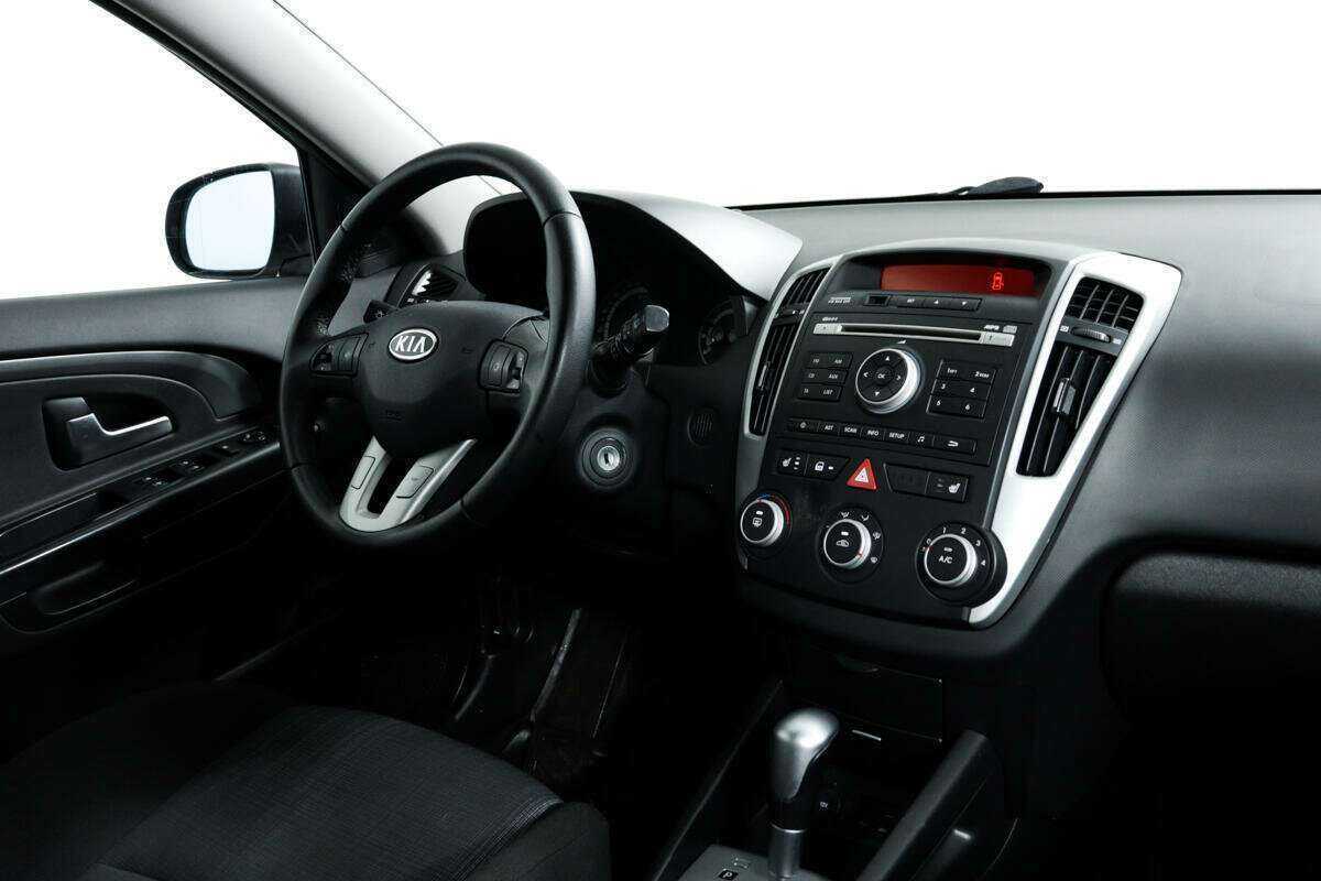 Купить Kia Ceed с пробегом. Фото: #8