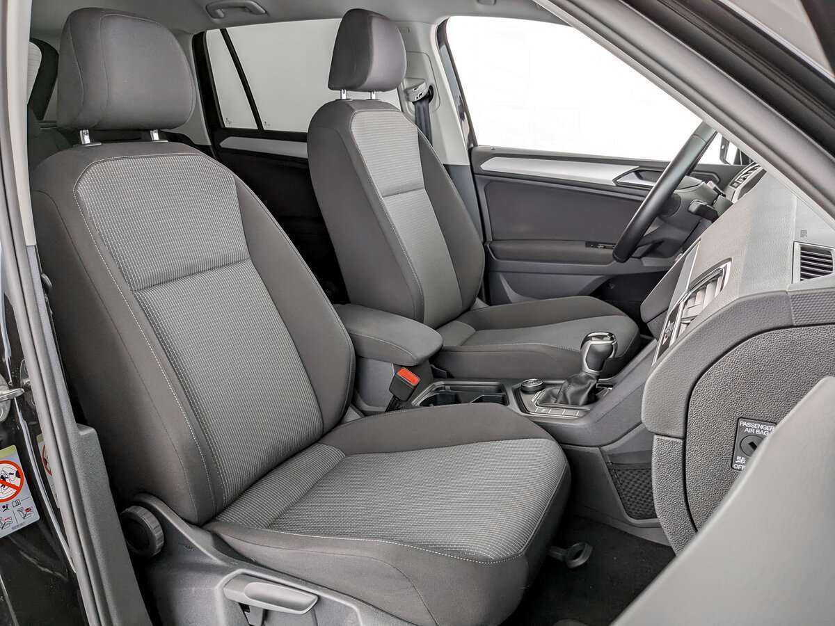 Купить Volkswagen Tiguan с пробегом. Фото: #18