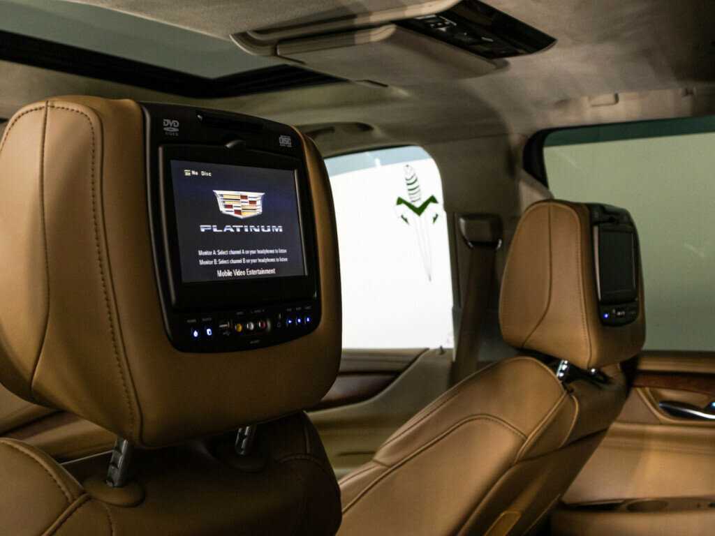 Купить Cadillac Escalade с пробегом. Фото: #26
