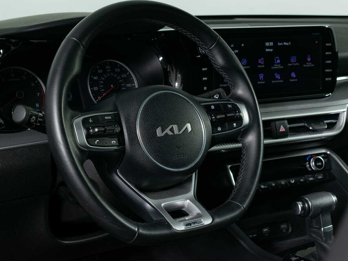 Купить Kia K5 с пробегом. Фото: #15