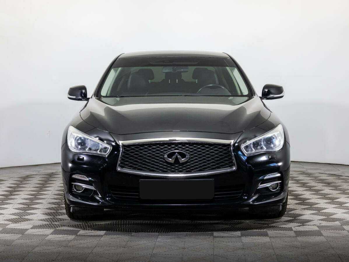 Купить Infiniti Q50 с пробегом. Фото: #1