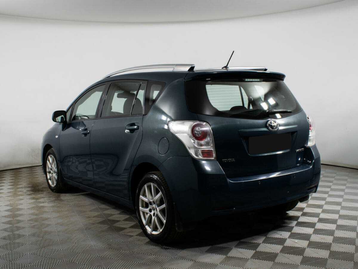 Купить Toyota Verso с пробегом. Фото: #7