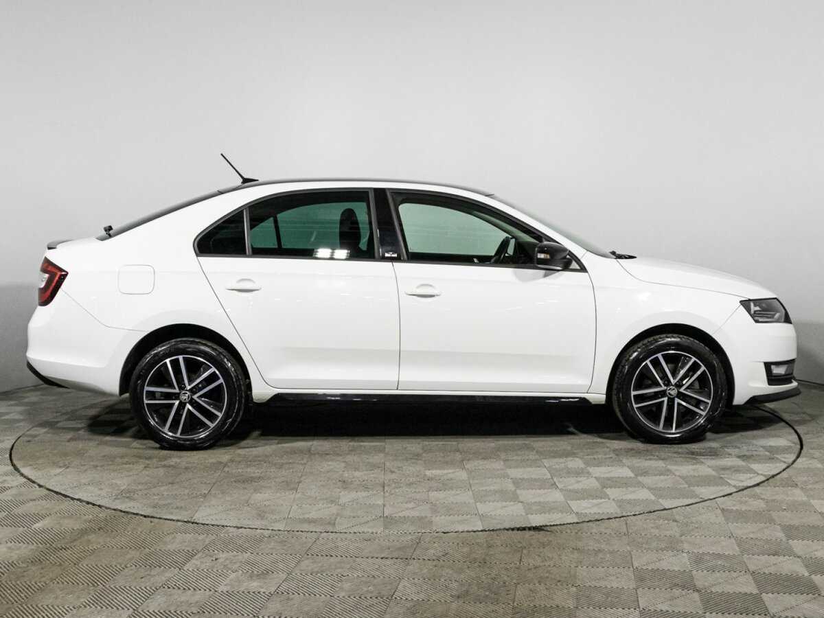 Купить Skoda Rapid с пробегом. Фото: #3