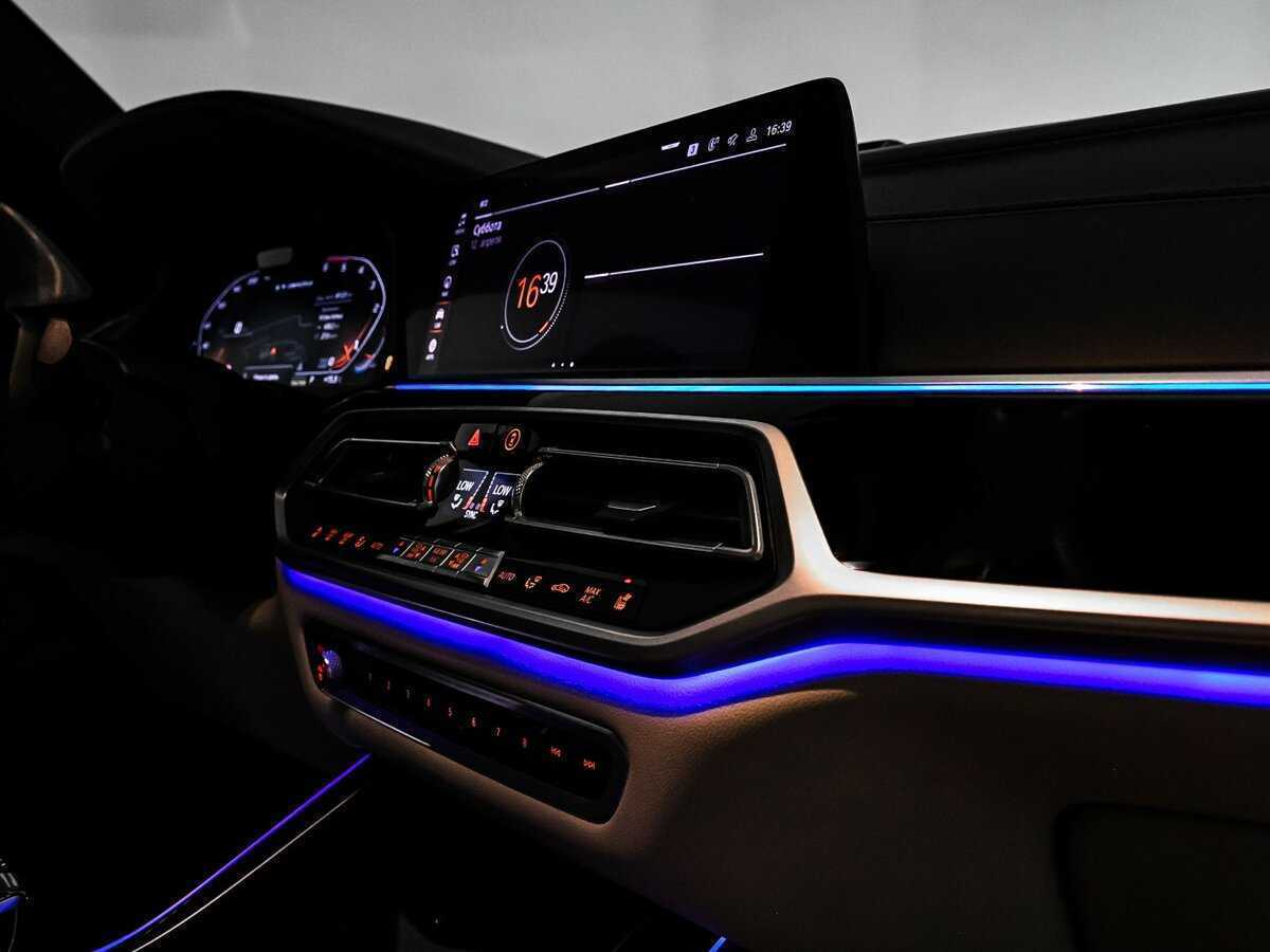 Купить BMW X7 с пробегом. Фото: #21