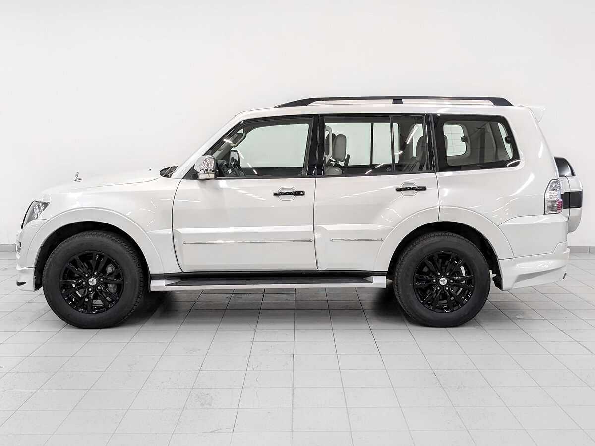 Купить Mitsubishi Pajero с пробегом. Фото: #7