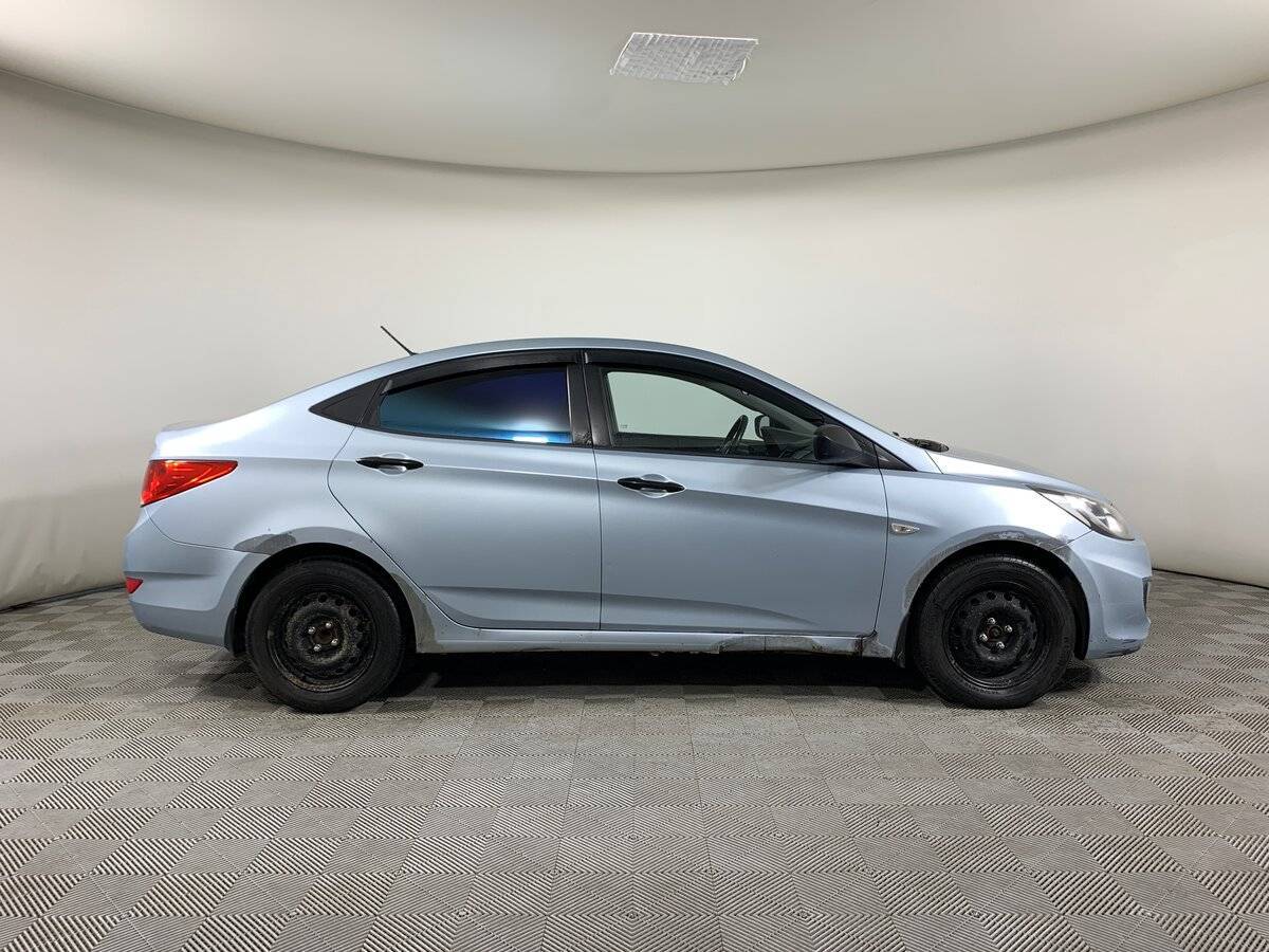 Купить Hyundai Solaris с пробегом. Фото: #3
