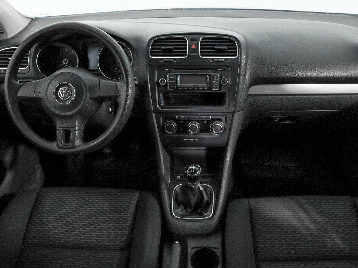 Купить Volkswagen Golf с пробегом. Фото: #10
