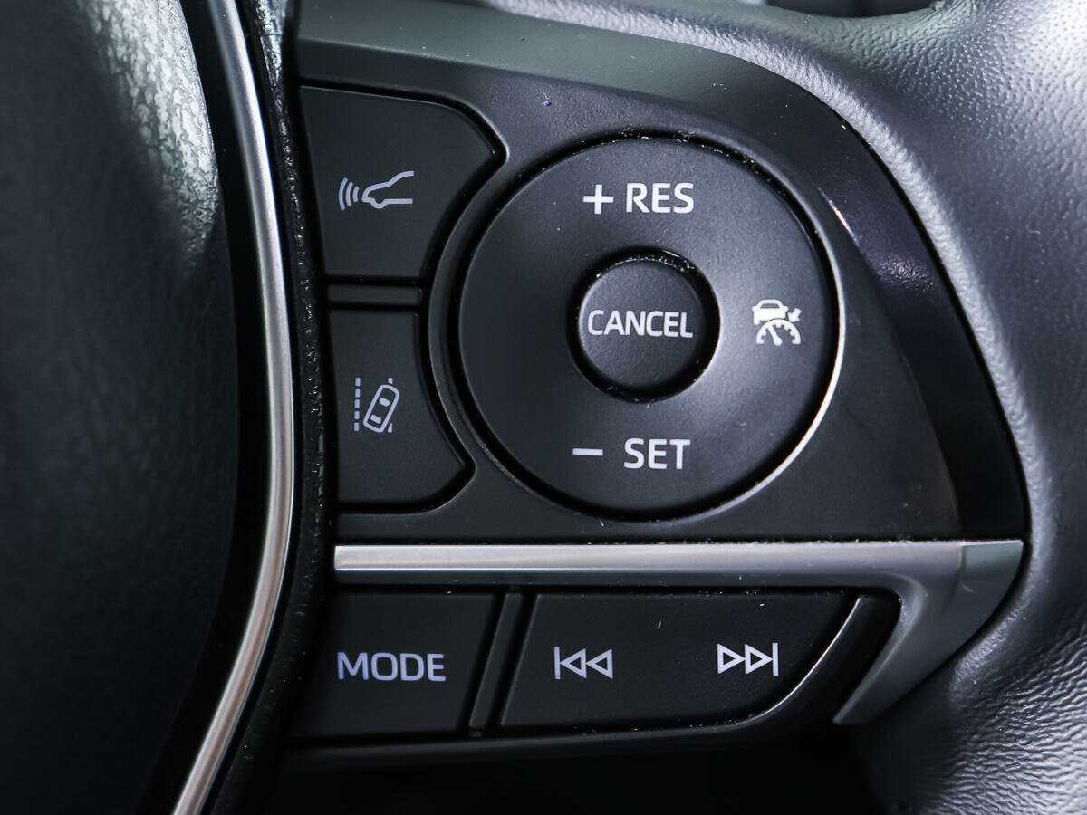 Купить Toyota Camry с пробегом. Фото: #17