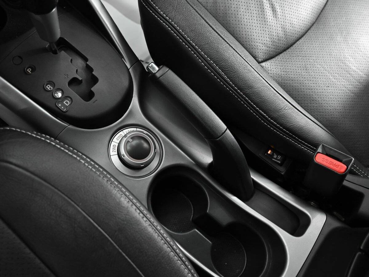Купить Mitsubishi Outlander с пробегом. Фото: #11