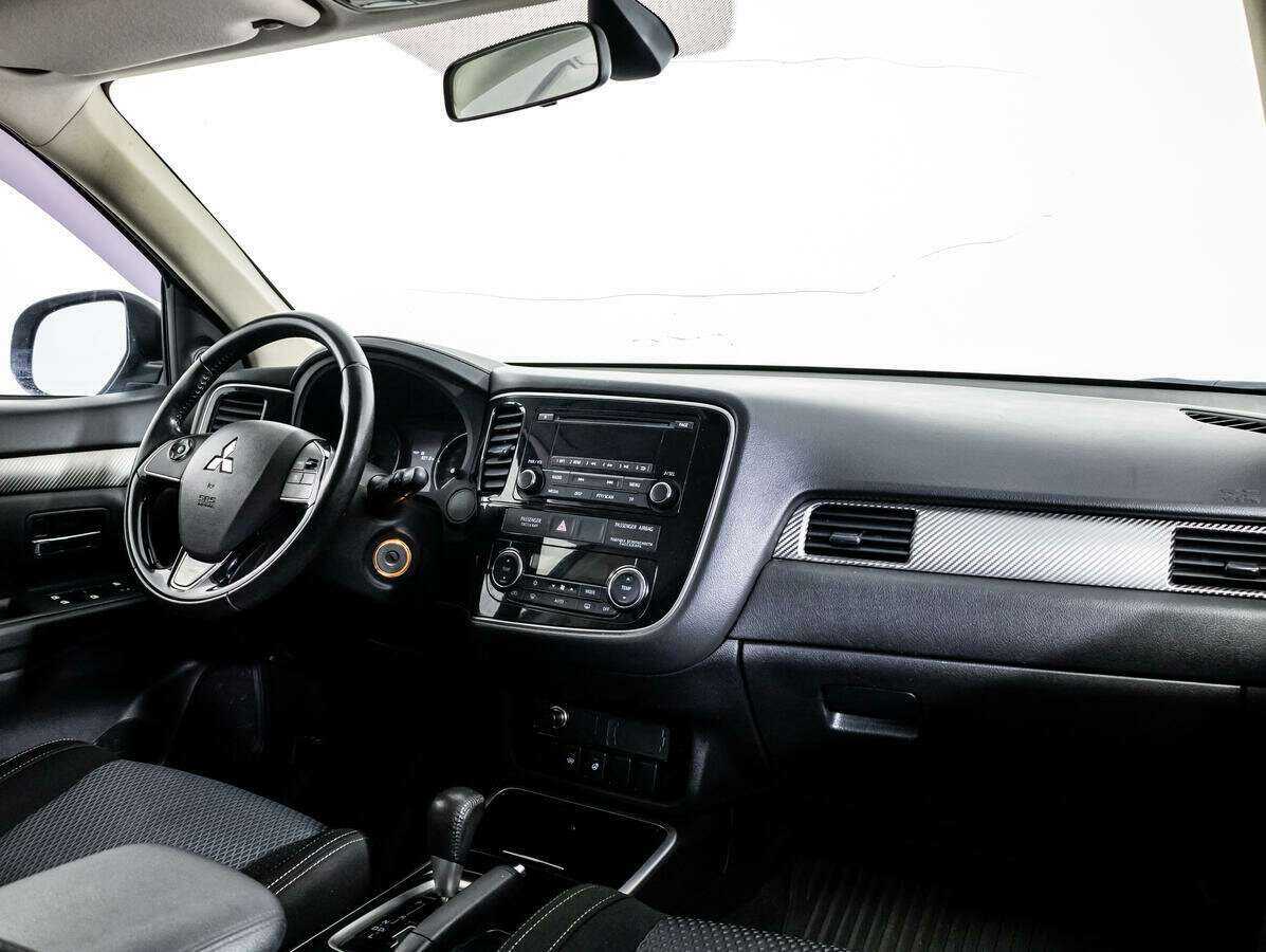 Купить Mitsubishi Outlander с пробегом. Фото: #6