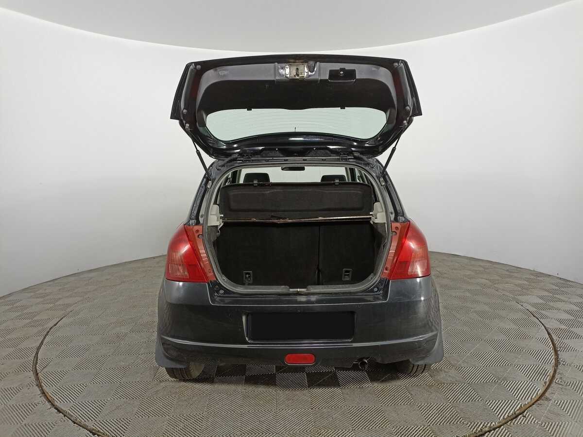 Купить Suzuki Swift с пробегом. Фото: #9