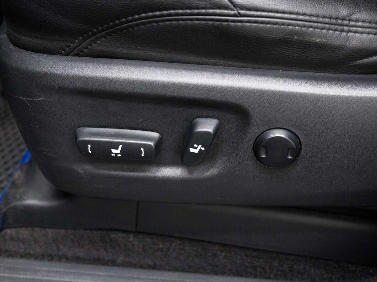 Купить Toyota Land Cruiser Prado с пробегом. Фото: #18