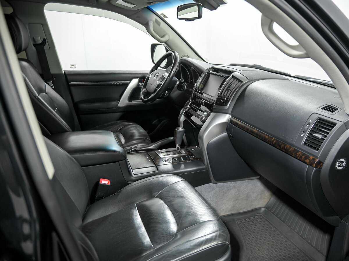 Купить Toyota Land Cruiser с пробегом. Фото: #20