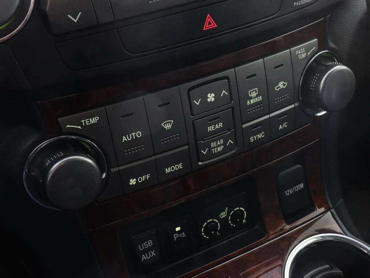 Купить Toyota Highlander с пробегом. Фото: #14