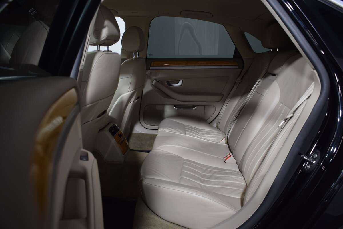 Купить Audi A8 с пробегом. Фото: #16