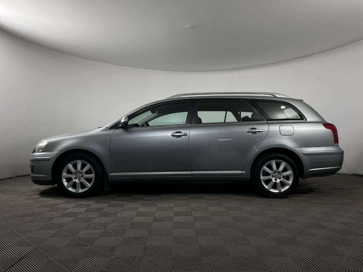 Купить Toyota Avensis с пробегом. Фото: #4