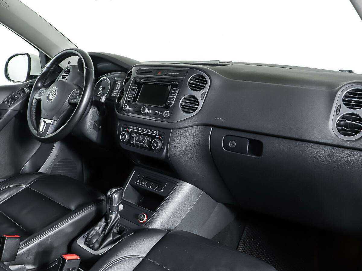 Купить Volkswagen Tiguan с пробегом. Фото: #8