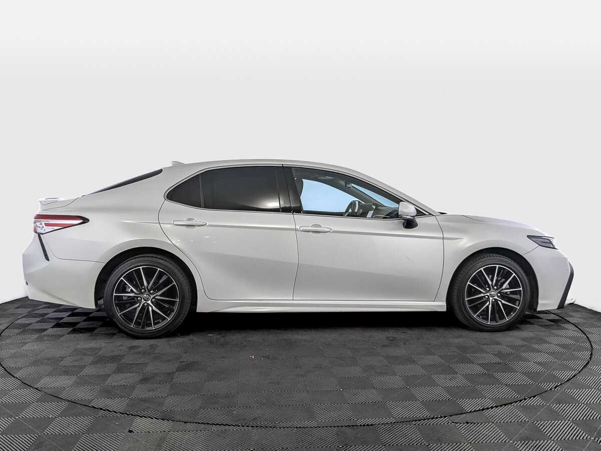 Купить Toyota Camry с пробегом. Фото: #3