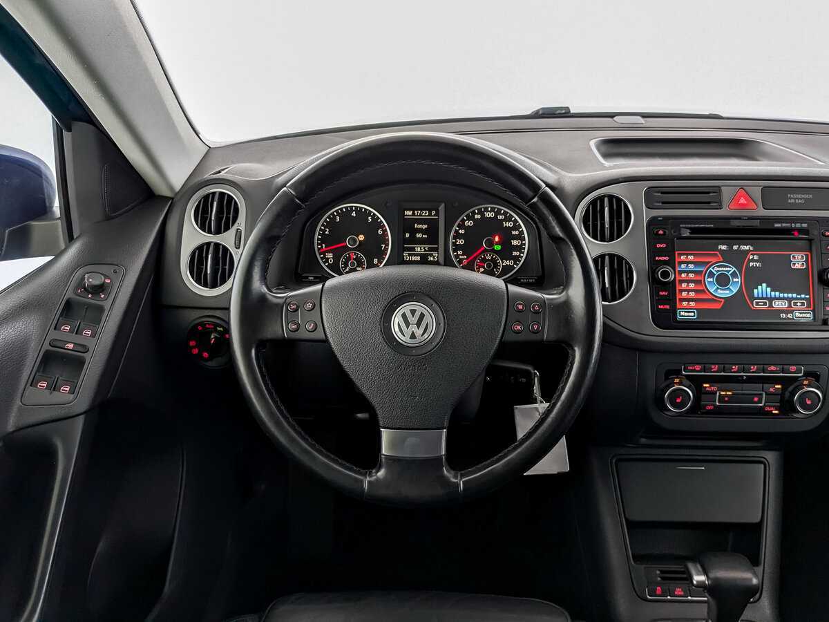 Купить Volkswagen Tiguan с пробегом. Фото: #18