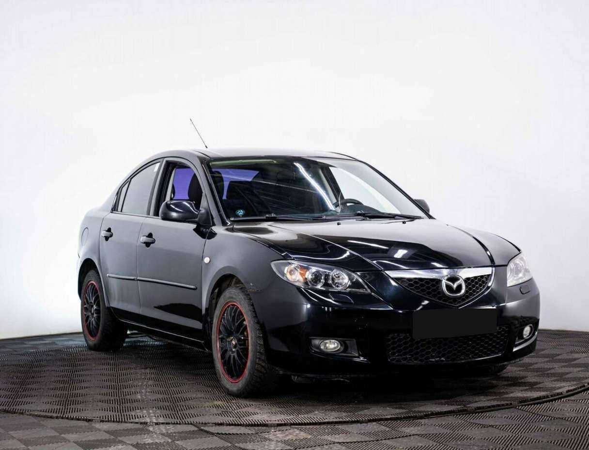 Купить Mazda 3 с пробегом. Фото: #2