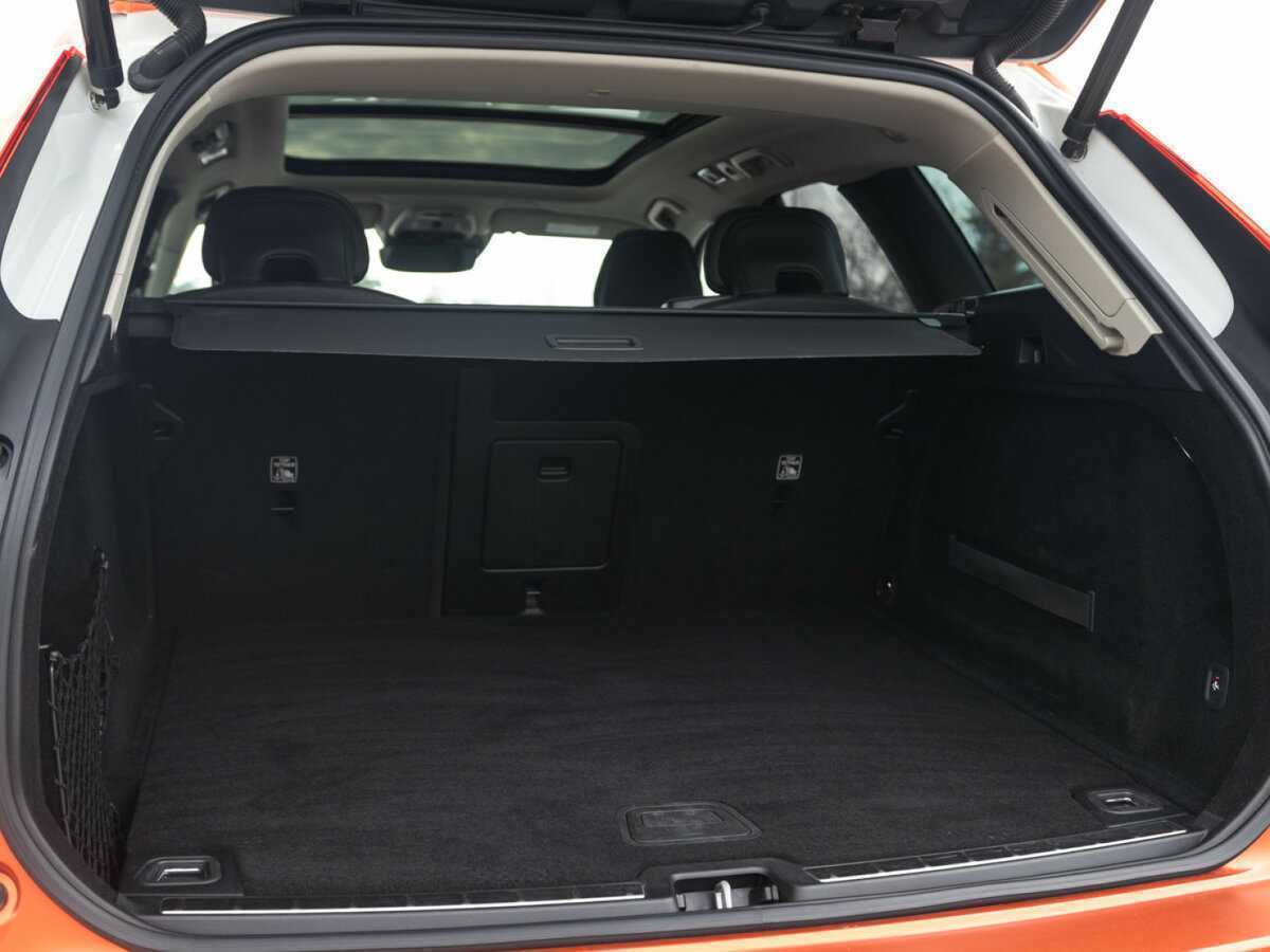 Купить Volvo XC60 с пробегом. Фото: #15