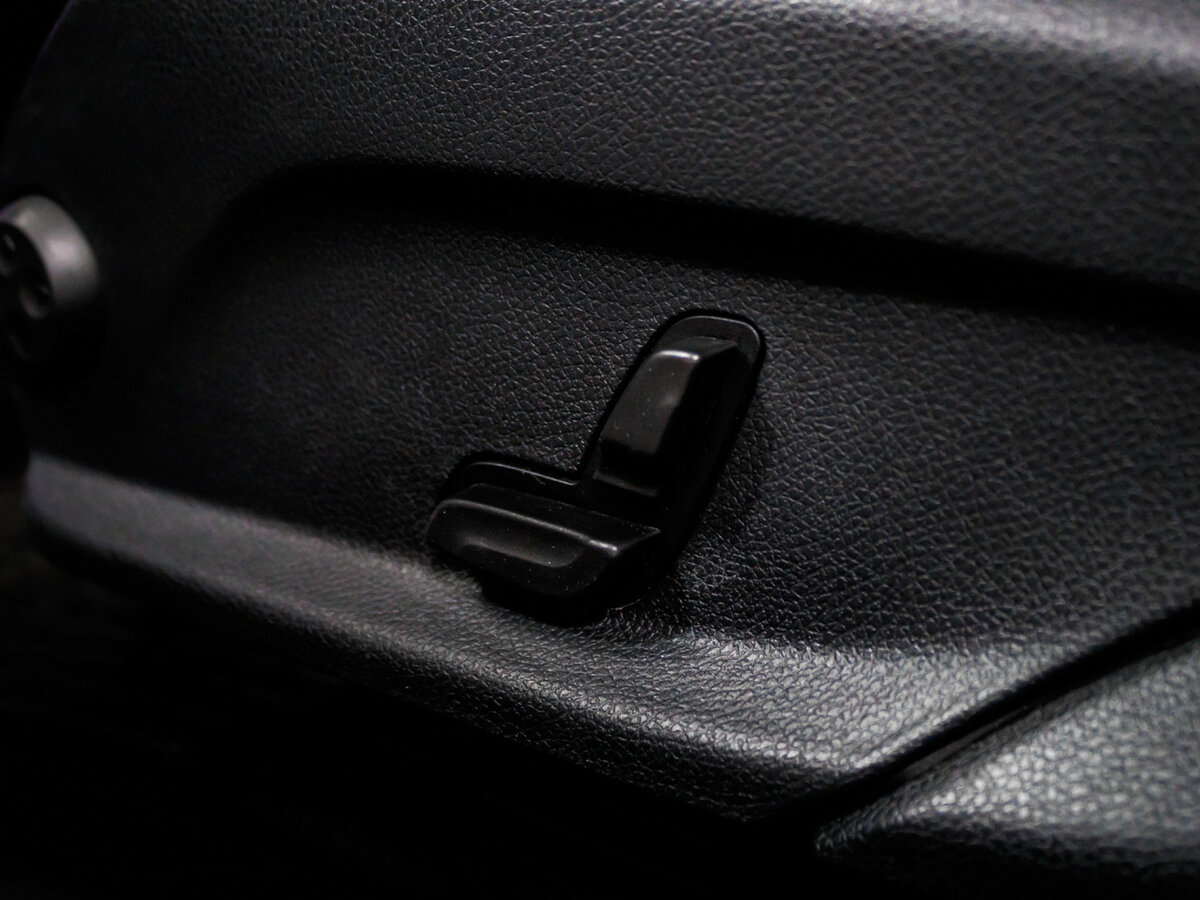 Купить Mercedes-Benz E-Класс с пробегом. Фото: #13