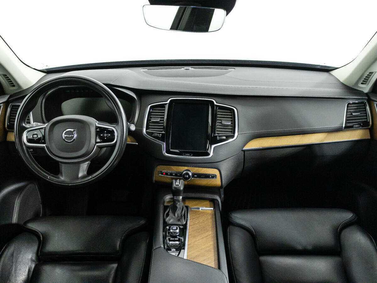 Купить Volvo XC90 с пробегом. Фото: #12