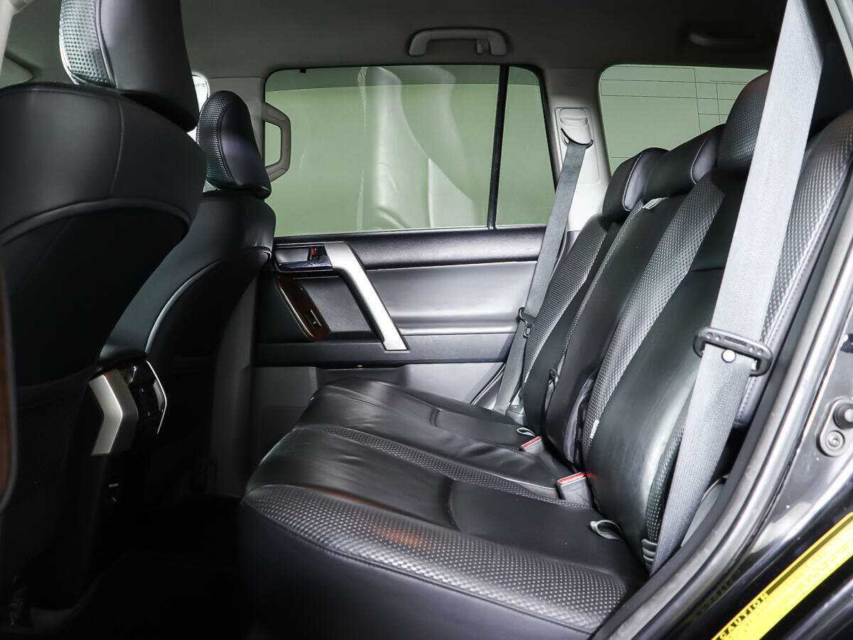 Купить Toyota Land Cruiser Prado с пробегом. Фото: #6