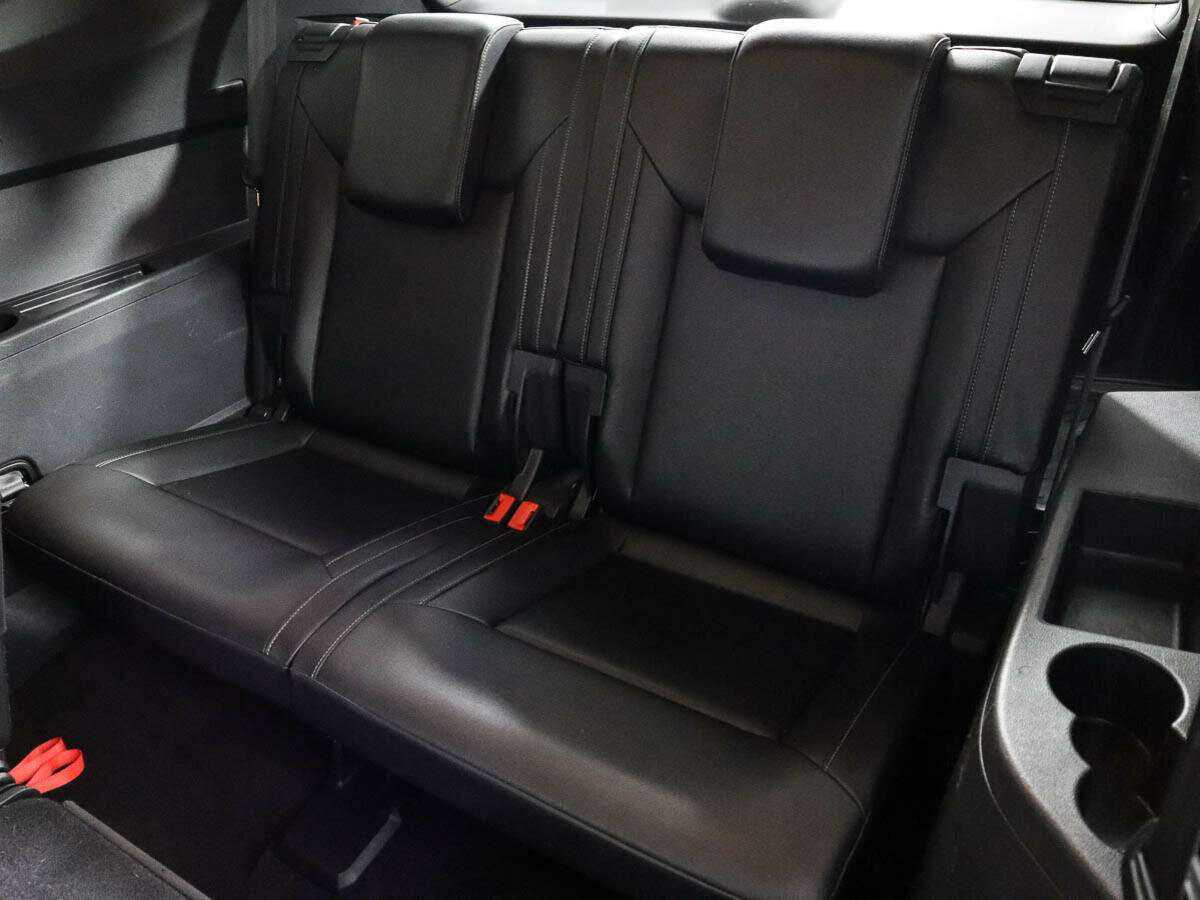 Купить Volkswagen Teramont с пробегом. Фото: #8