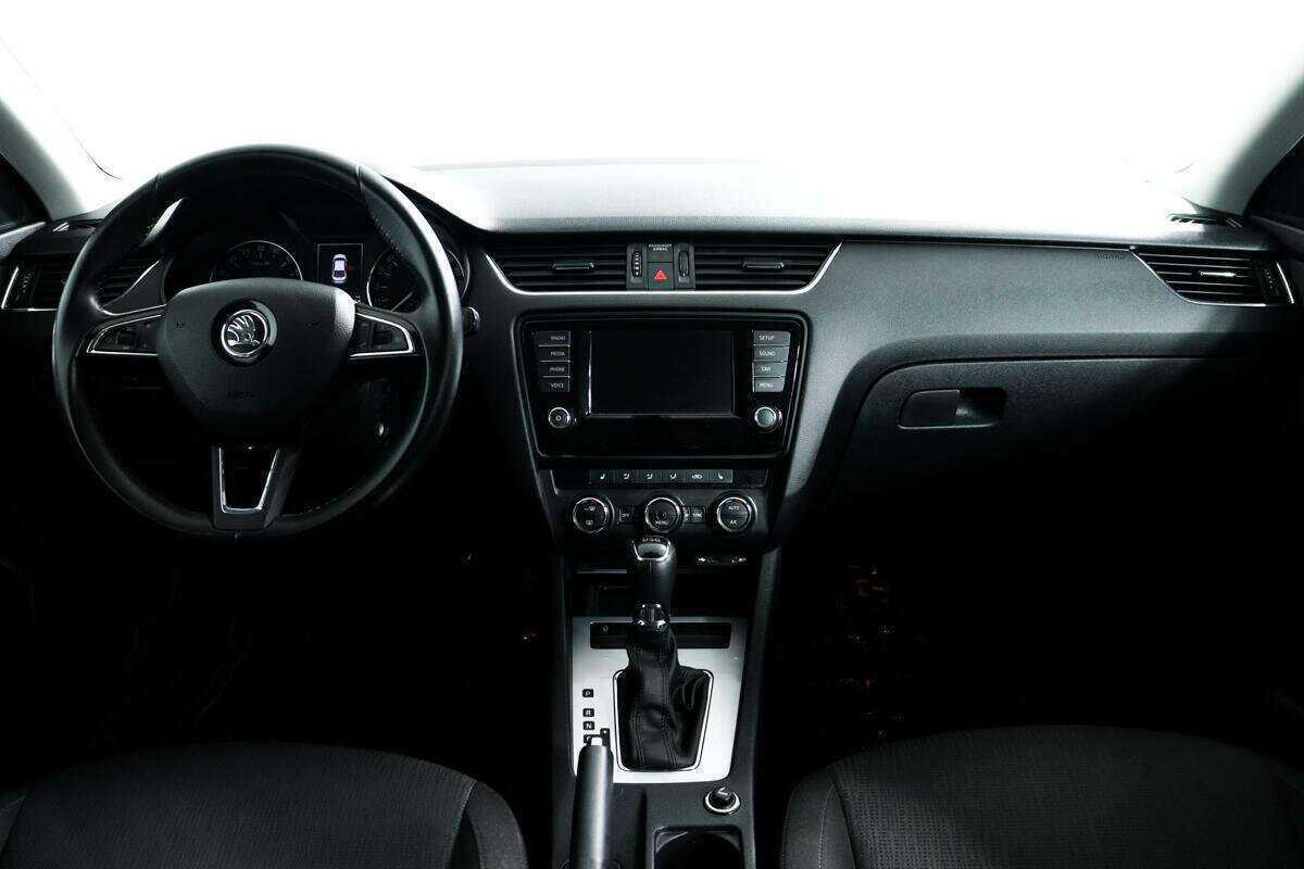 Купить Skoda Octavia с пробегом. Фото: #10