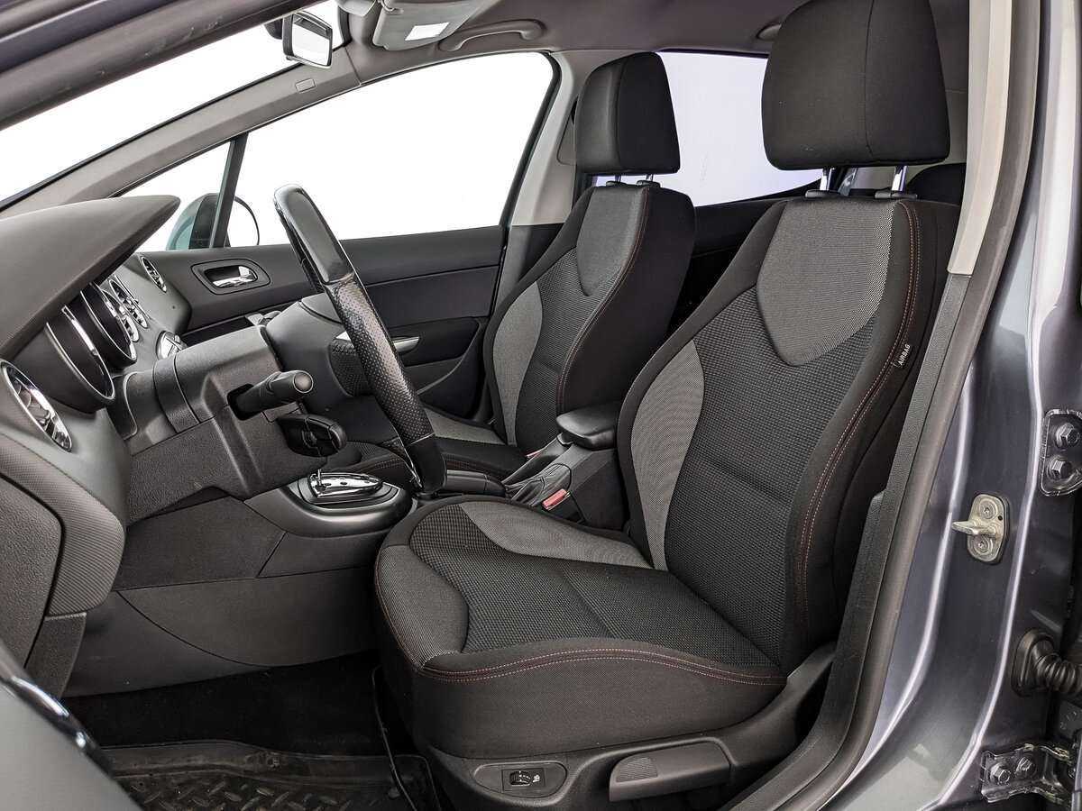 Купить Peugeot 308 с пробегом. Фото: #15