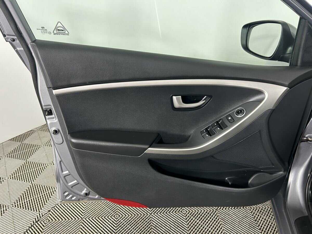 Купить Hyundai i30 с пробегом. Фото: #7