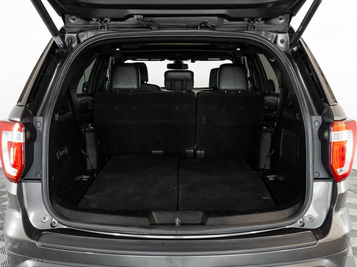 Купить Ford Explorer с пробегом. Фото: #27