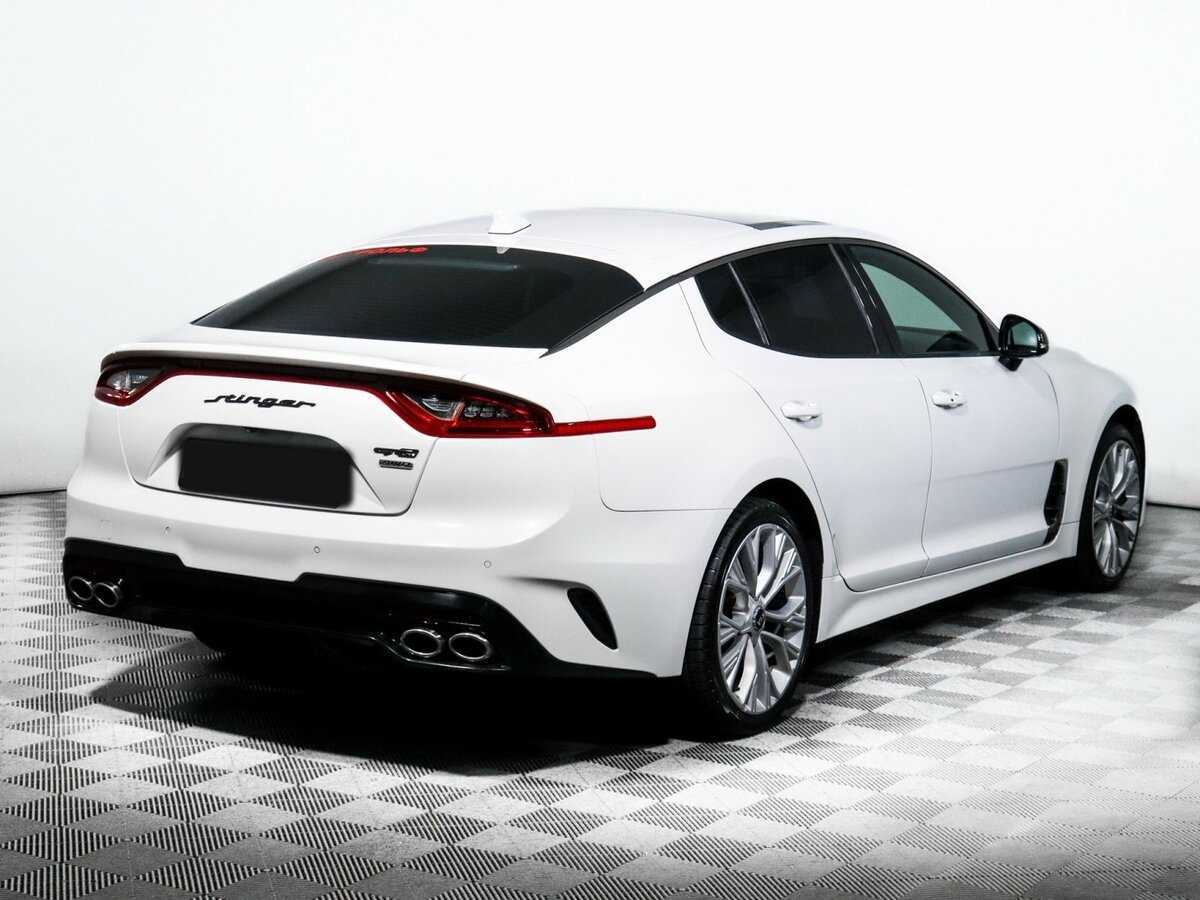 Купить Kia Stinger с пробегом. Фото: #4