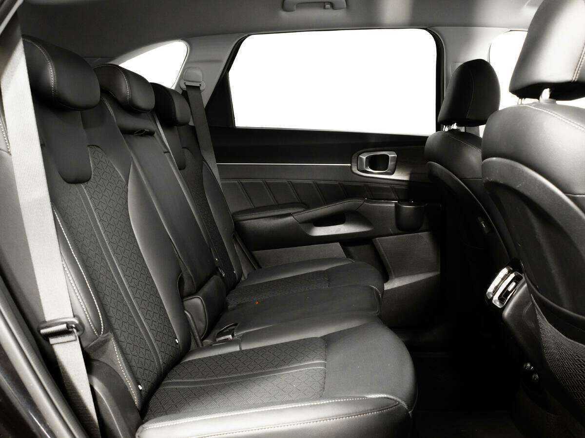 Купить Kia Sorento с пробегом. Фото: #15