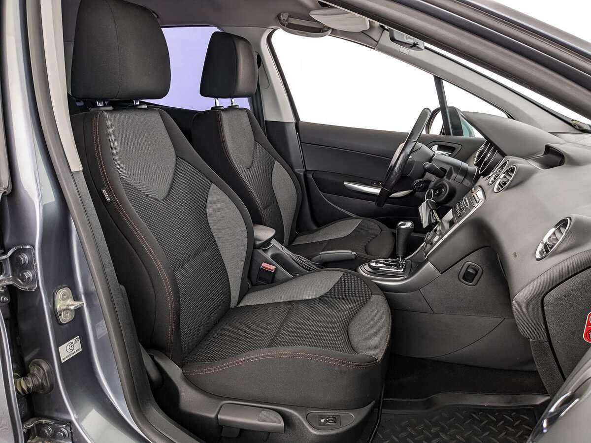 Купить Peugeot 308 с пробегом. Фото: #19