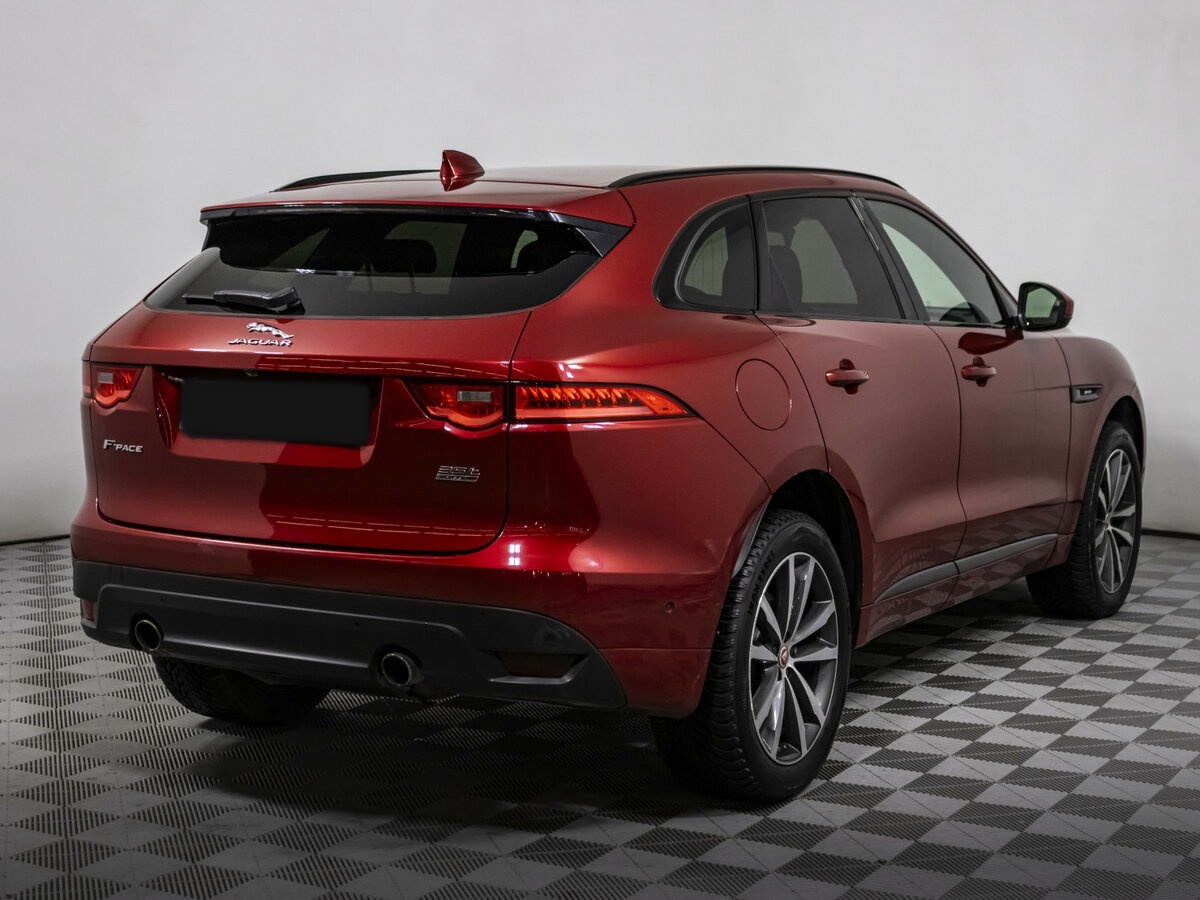 Купить Jaguar F-Pace с пробегом. Фото: #3