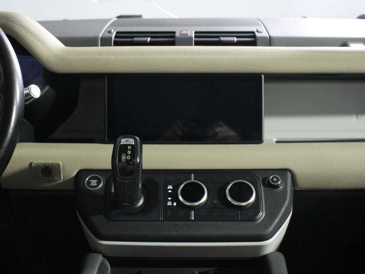 Купить Land Rover Defender с пробегом. Фото: #11
