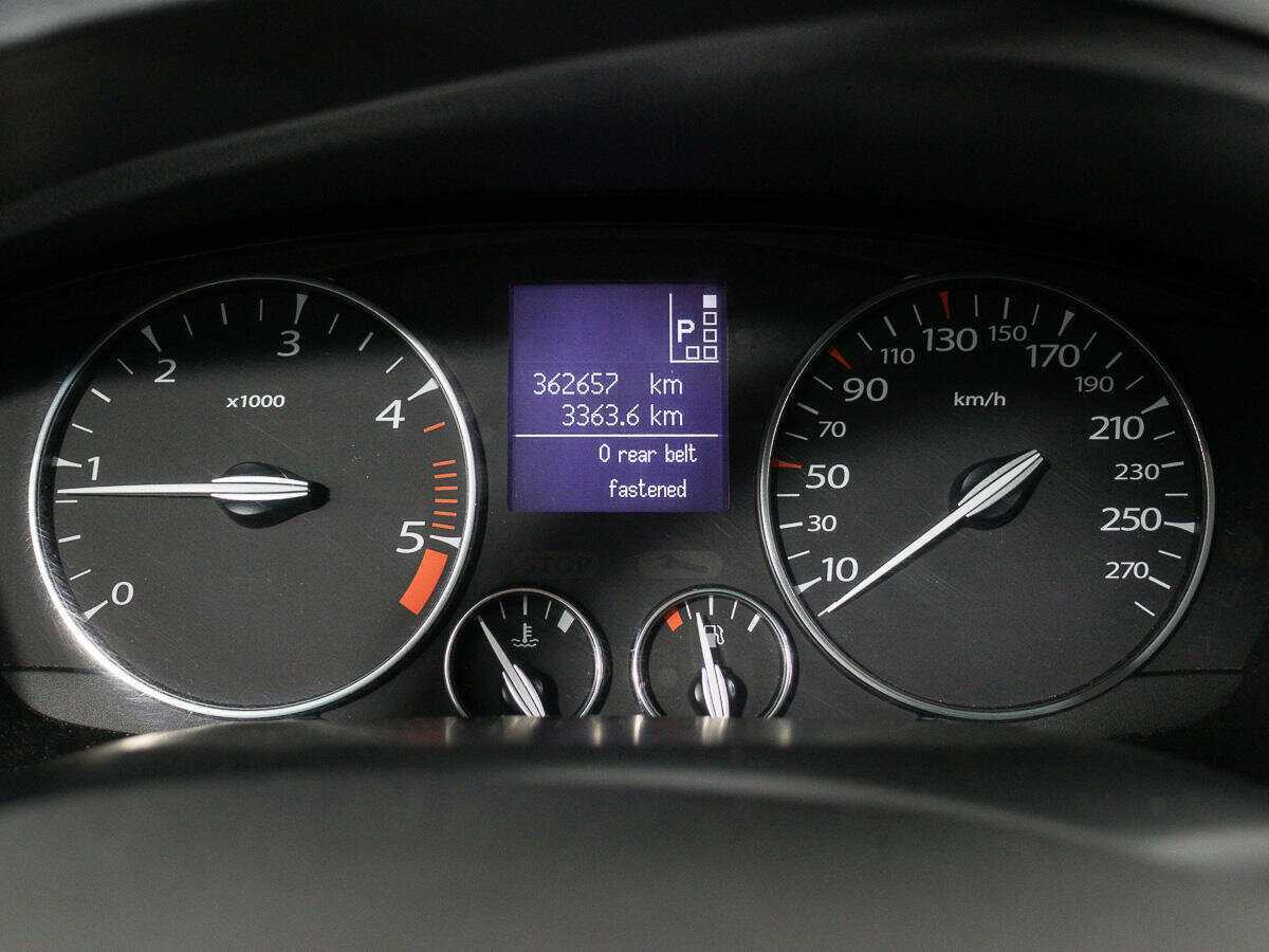 Купить Renault Laguna с пробегом. Фото: #11
