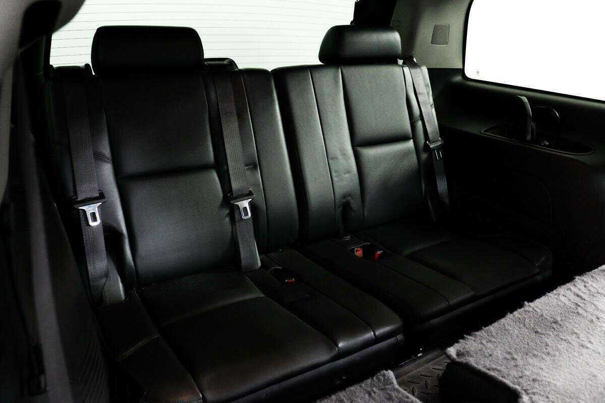 Купить Chevrolet Tahoe с пробегом. Фото: #13