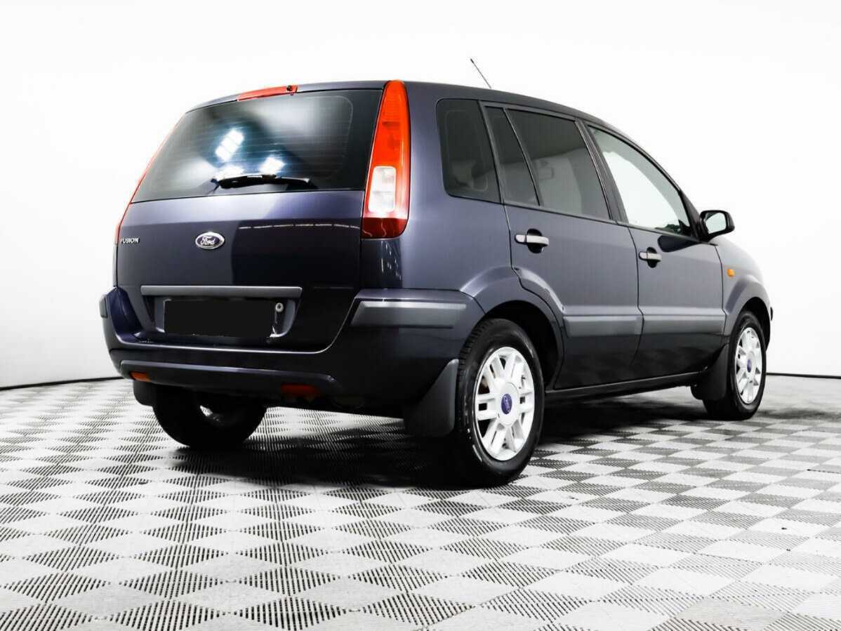 Купить Ford Fusion с пробегом. Фото: #4