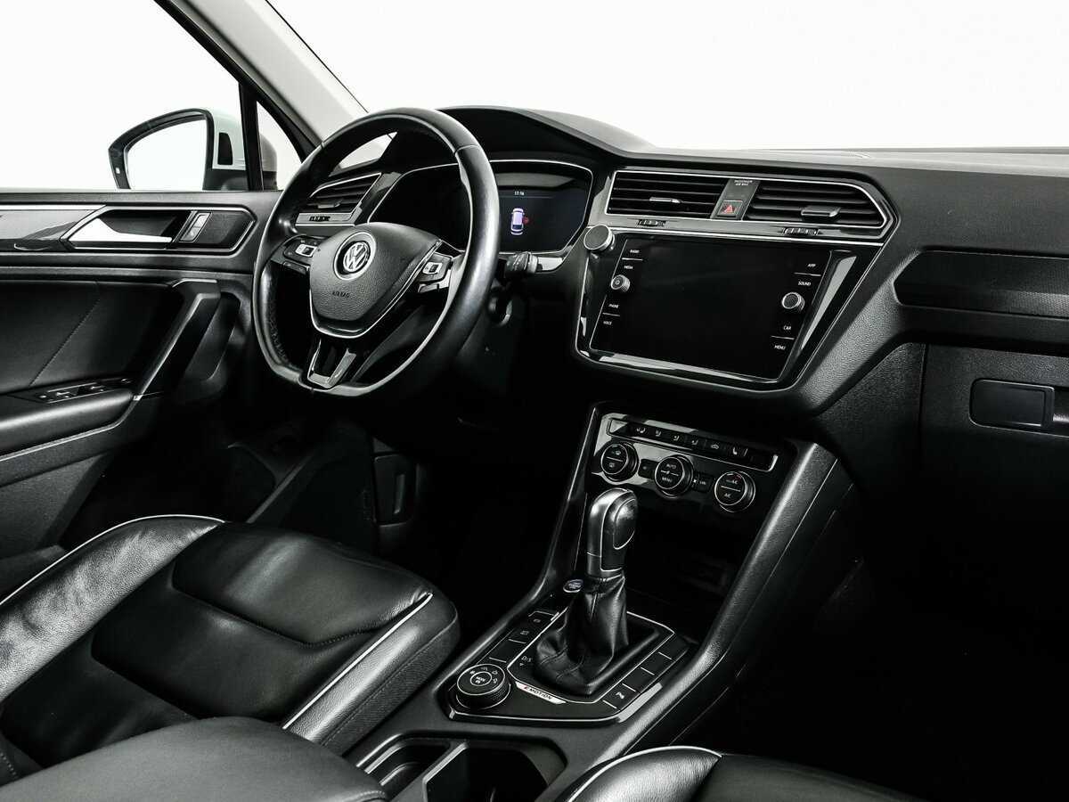 Купить Volkswagen Tiguan с пробегом. Фото: #8